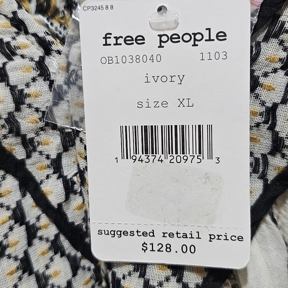 Free People Top - Picture 4 of 7